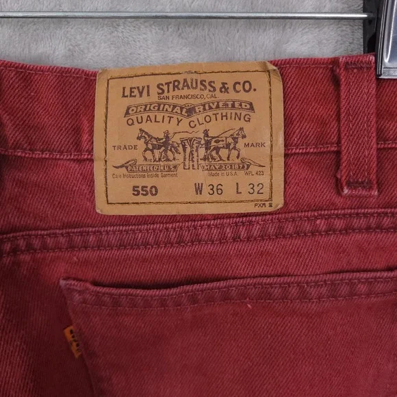 Vintage Levis 550 Mens Jeans 36x32 Red Relaxed Orange Tab 90s USA Undone Hem - Picture 2 of 12